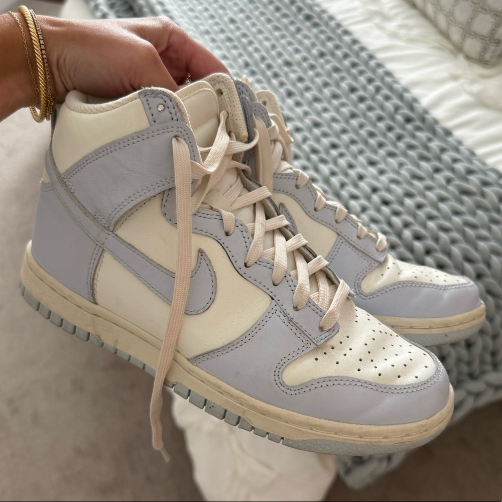 Nike Womens Dunks High Football Grey and white